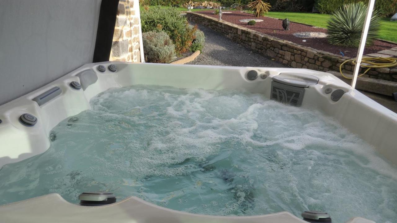 Chambre D'Hote Naturiste Ou Pas Miniac-Morvan Eksteriør bilde